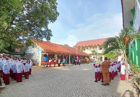 UPACARA BENDERA DI SD NEGERI 60 BANDA ACEH SENIN 14 SEPTEMBER 2026