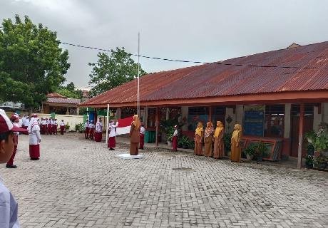 UPACARA BENDERA DI SD NEGERI 60 BANDA ACEH SENIN 5 OKTOBER 2026